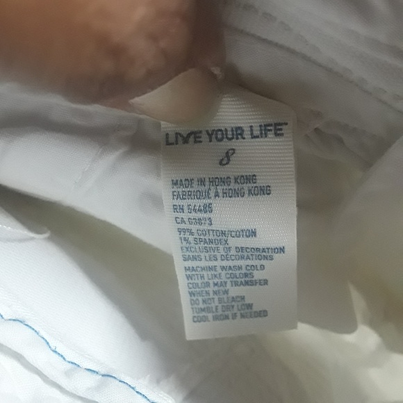 Capris - Picture 3 of 4